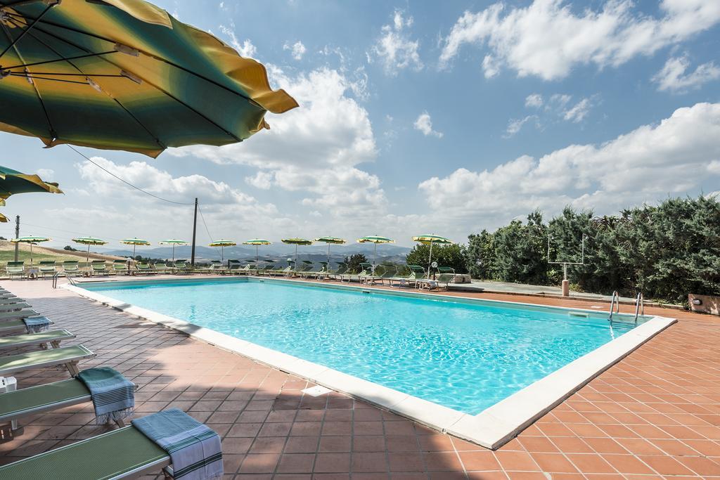 Hotel Il Cavallino Blu Volterra Kültér fotó